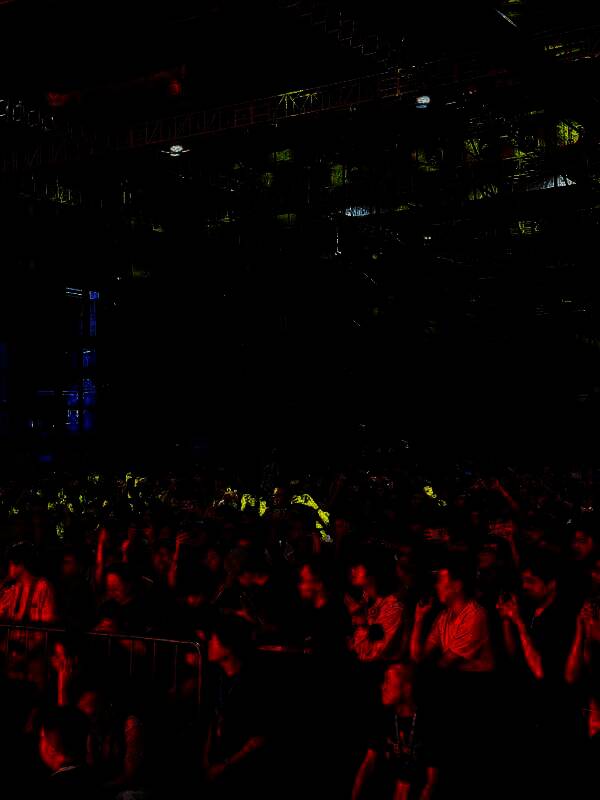 BW2025《死亡搁浅2》展区人潮涌动，玩家排队体验试玩