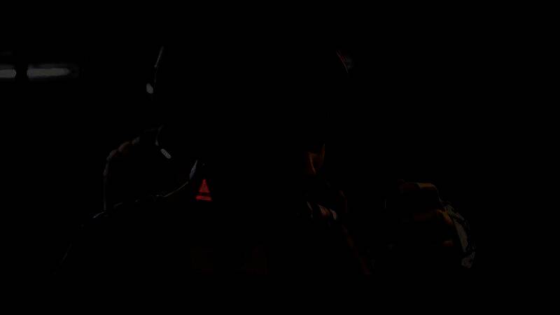 多人合作模式下，维克斯与其他秘藏猎人共同对抗巨型Boss