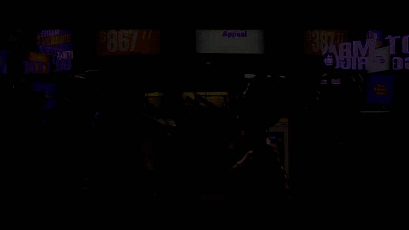 维克斯在战斗中分裂出克隆体，形成三重打击阵线