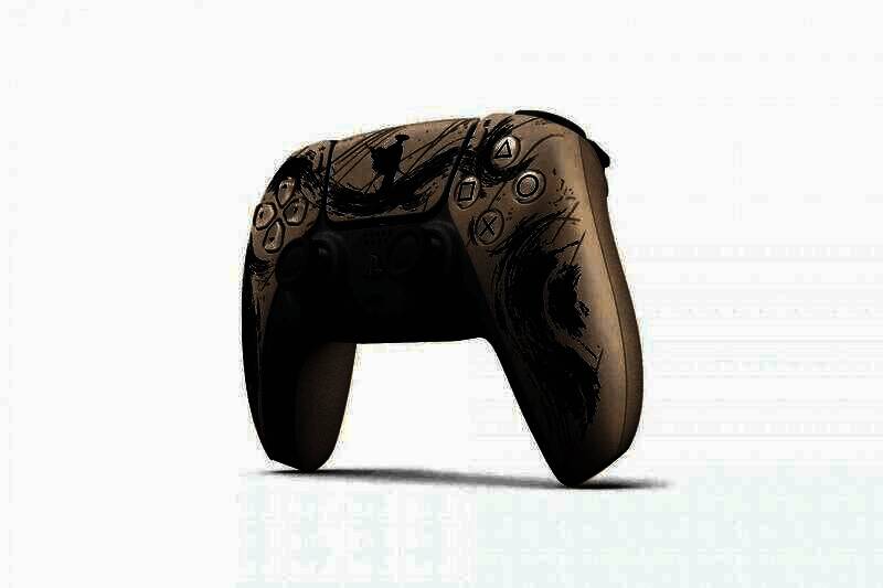 限定手柄特写，表面雕刻有游戏标志性的狼头图腾
