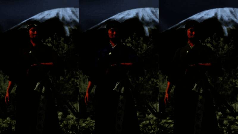 雪地中留下的脚印轨迹，展现探索痕迹