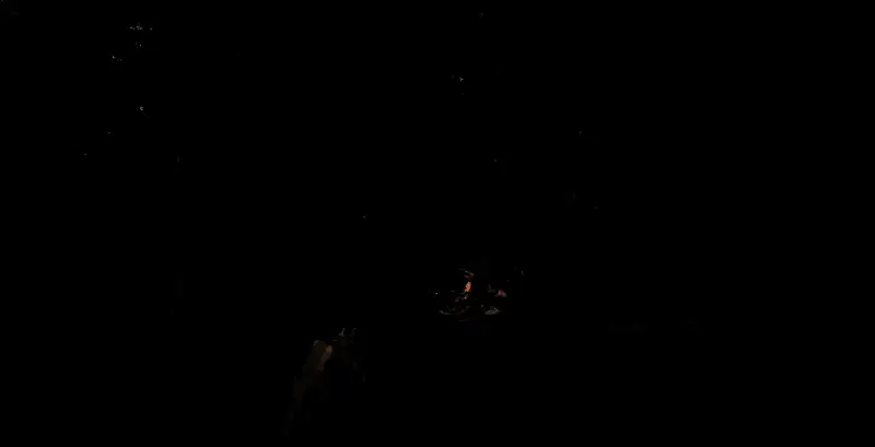 游戏UI界面展示，角色状态栏与背包系统清晰可见