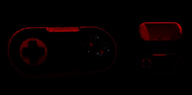 复刻版游戏界面截图，展示新增的动态LOGO与菜单设计