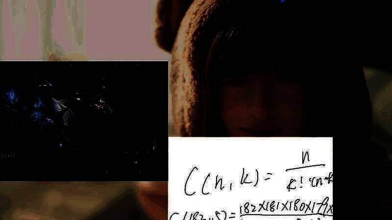 福利领取界面展示大量抽卡券与资源奖励，UI设计简洁明了，突出 generosity 感