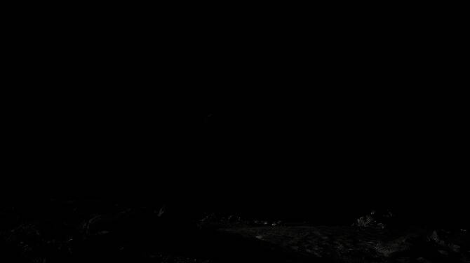 昏暗走廊中的监控屏幕画面，显示多个移动光点，暗示有敌人正在巡逻