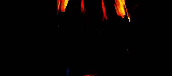 游戏地图局部展示，标注出水洼、草丛与篝火位置，环境细节丰富，光影效果逼真