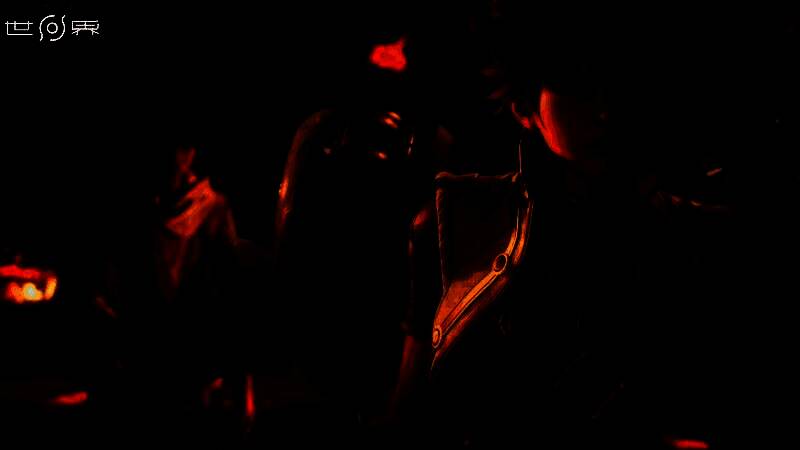 主角召唤蓝BUFF作为唤灵参战，画面充满动态特效与战斗张力