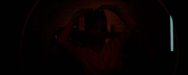 《情感反诈模拟器》中‘浅尝辄止’成就图标展示，背景为凋谢的电子玫瑰与冷色调界面