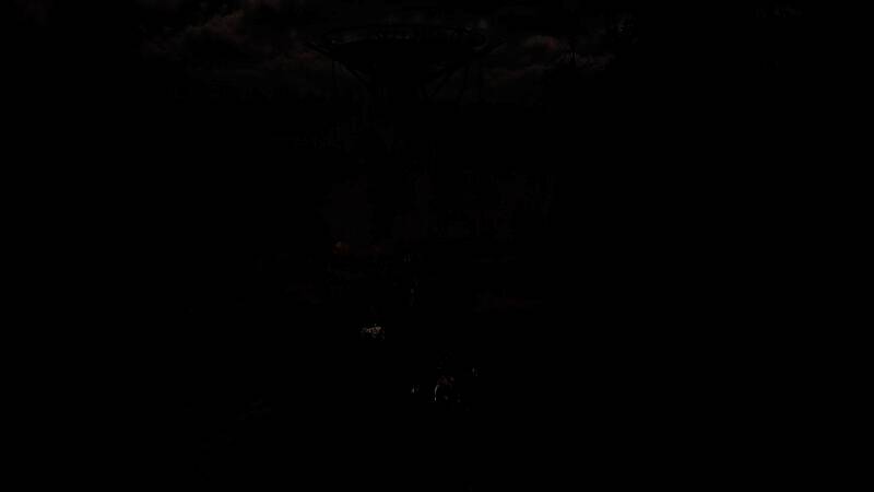 玩家使用钩爪攀爬巨型机械树，周围雷电闪烁