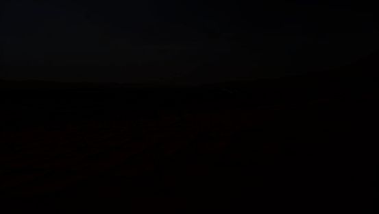 游戏内地球日纪念徽章展示图，徽章设计融合星球、树苗与飞船元素