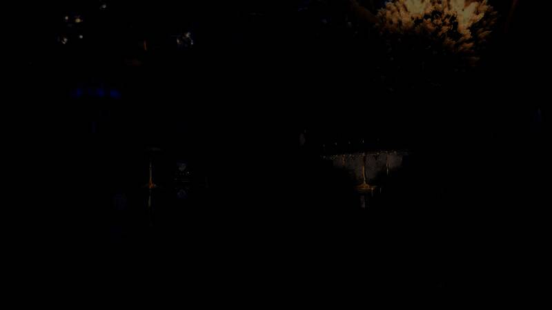 角色穿着带有金属脚部配重的潜水服，在海底稳步前行，背后背着氧气装置