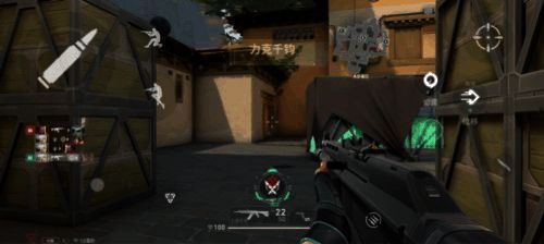 移动端对战实录：两名玩家在地图中激烈交火，技能特效与枪械打击感十足