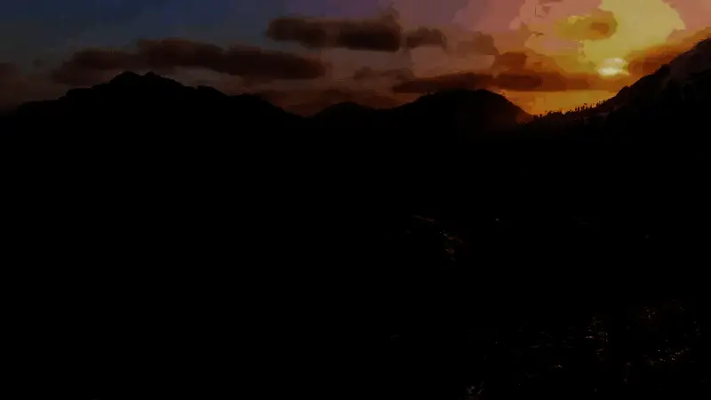 《荒野大镖客2》游戏截图，主角亚瑟·摩根持枪站立于山林间，氛围沉郁而壮阔