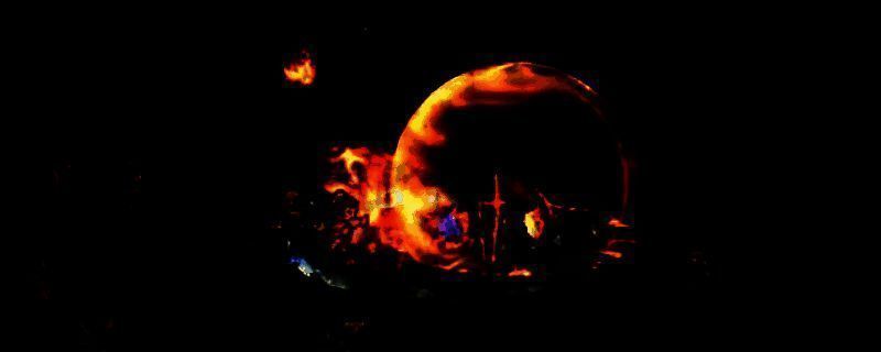 《逸剑风云决》游戏界面展示传承系统，多个传承图标排列，背景为古风山门与战斗特效