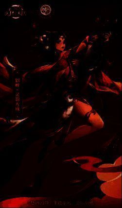 剪纸大师杨兆群正在创作游戏角色剪纸作品，桌上摆放已完成的武将剪纸