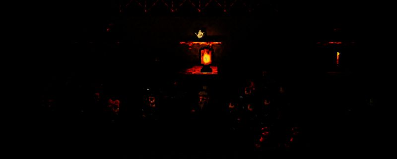 《逸剑风云决》游戏内杂货商贩对话界面，展示多种可购买物品列表