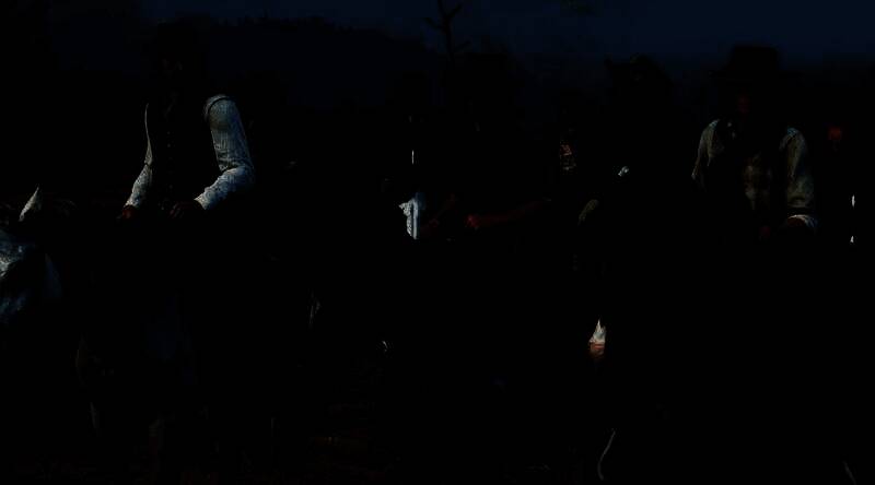 《荒野大镖客2》游戏场景截图，展现黄昏下的草原与骑马角色，光影细腻，画面极具电影质感