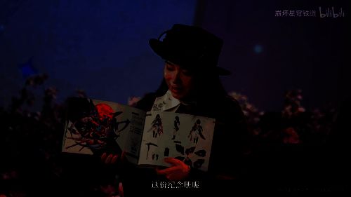 《崩坏：星穹铁道》周年纪念画册封面展示，采用特种纸材质与凹凸工艺，设计极具质感