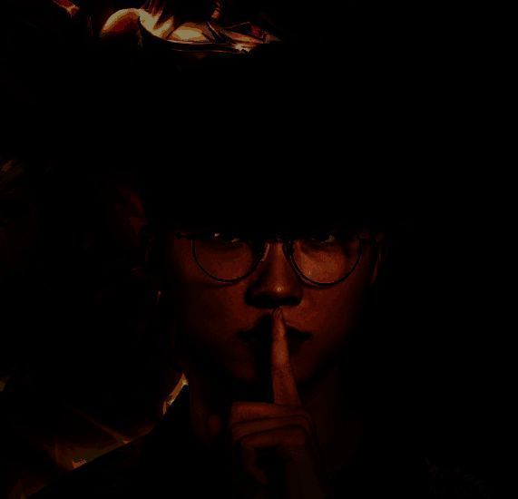 Faker在比赛中专注操作的画面，屏幕上显示其使用李青完成精彩操作