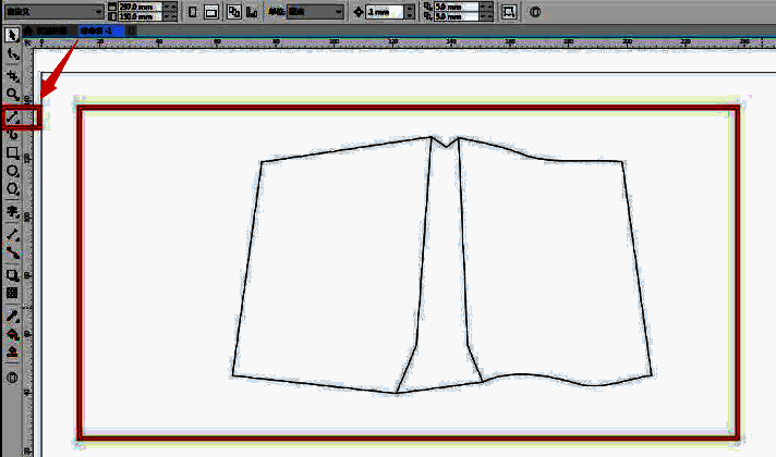 两个对称图形分别位于左右两侧，通过直线连接形成封闭的立体轮廓