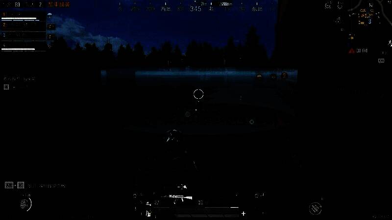 玩家使用黑刃电磁狙击步枪瞄准远处目标，枪身散发蓝色电弧，瞄准镜中锁定敌人，气氛紧张