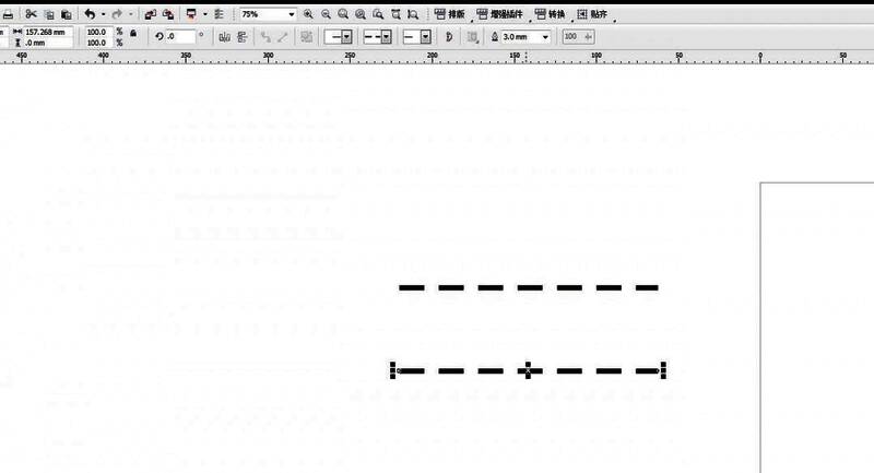 画布上并列显示两条虚线，一条为原始样式，另一条待修改