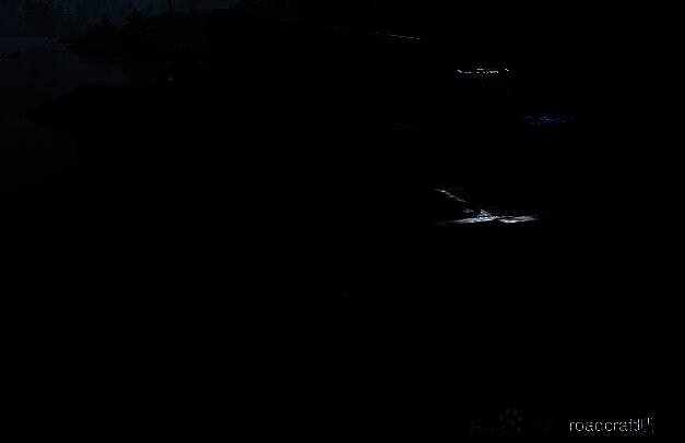 参数修改前后对比图，左侧为默认转向，右侧为后轮辅助转向效果