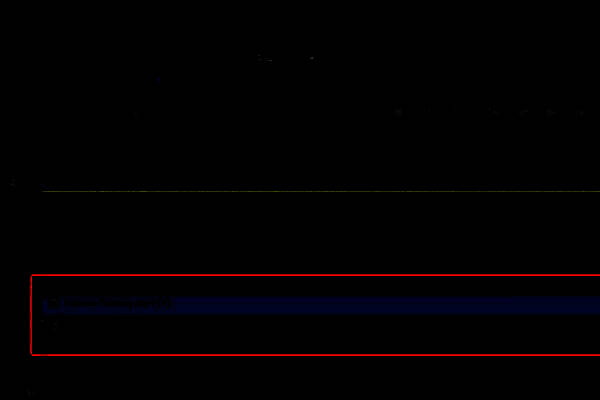 用户正在将素材从项目面板拖入时间轴轨道的操作界面