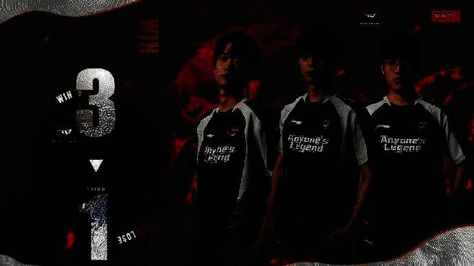 AL战队在MSI淘汰赛中激烈对战FLY，选手专注操作，现场氛围紧张