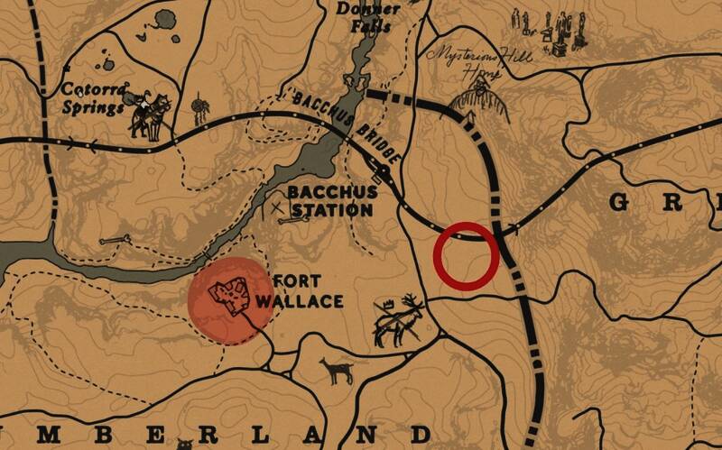 玩家视角下接近传说麋鹿时的游戏画面，远处白色身影清晰可见，周围环境为高山密林