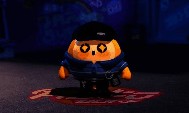 ‘劝学小子’在训练场中练习跳跃和翻滚，背景是未来感十足的竞技赛道，暗示其将参与高强度玩法