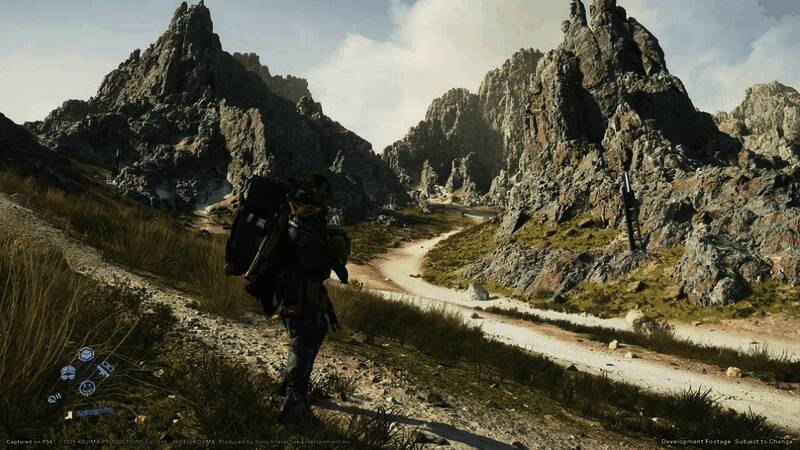 《死亡搁浅2》游戏中主角行走在被数据流缠绕的城市废墟中，天空漂浮着巨大的AI符号投影