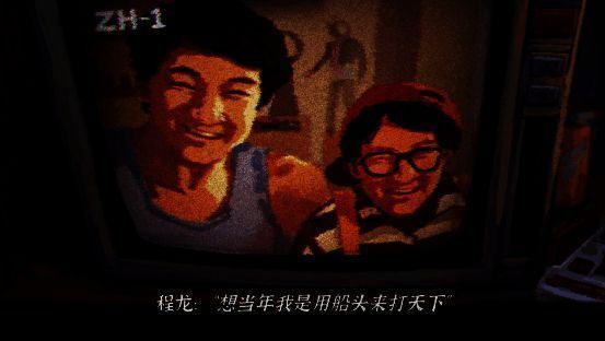 夜晚的居民楼窗台，一盏台灯亮着，映出孩子写作业的剪影