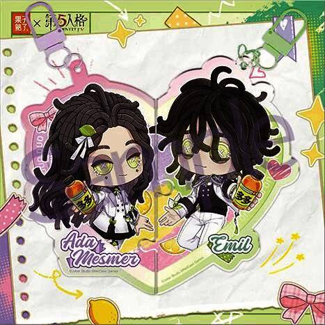 联名亚克力挂件套组实物图，呈现彩窗工艺与角色精美立绘