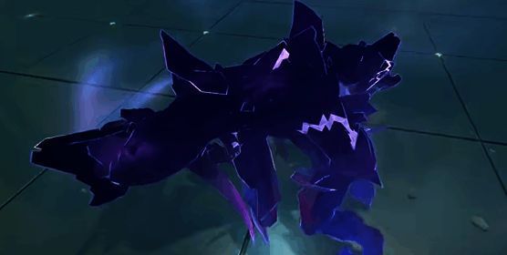 终结技冲刺过程动画，卢西娅驾驭机械骸骨高速前行，身后留下能量轨迹，敌人被撞击爆炸