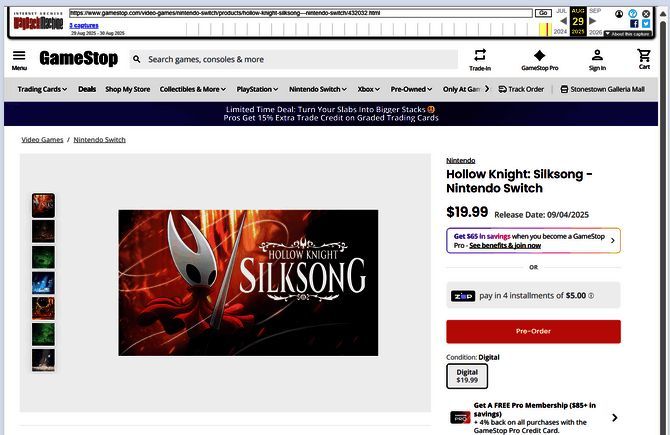 《空洞骑士》前作与续作角色对比图，展示新技能与装备变化