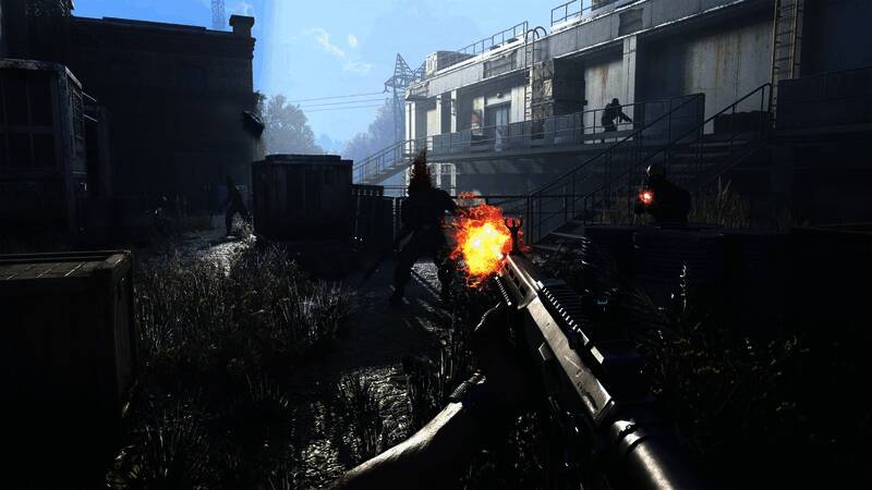 克兰在屋顶飞跃，身后是血色夕阳，身体半侧已显现黑色血管，仿佛正从人类向怪物转化