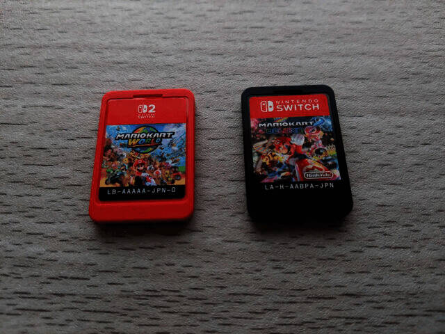 松下新款电池与传统电池对比图，突出安全涂层技术差异