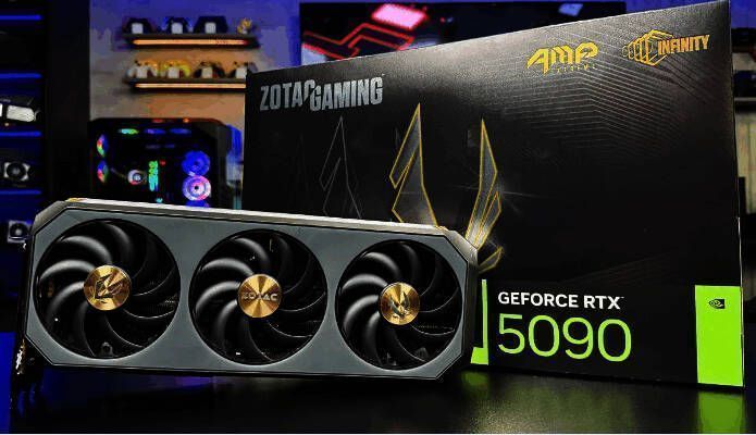 RTX 50系列显卡产品展示，流线型设计搭配RGB灯效，彰显高端电竞气质