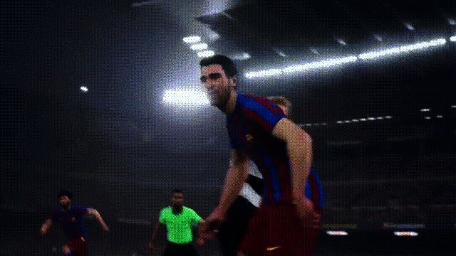 德科在中场连续盘带摆脱三名防守球员，完成推进