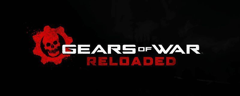 《战争机器：重装上阵》主角持链锯枪冲锋的战斗画面，背景爆炸火光四起，展现激烈战场氛围