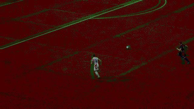 古蒂使用后脚跟妙传的动态演示，球精准穿透防线，队友接球破门