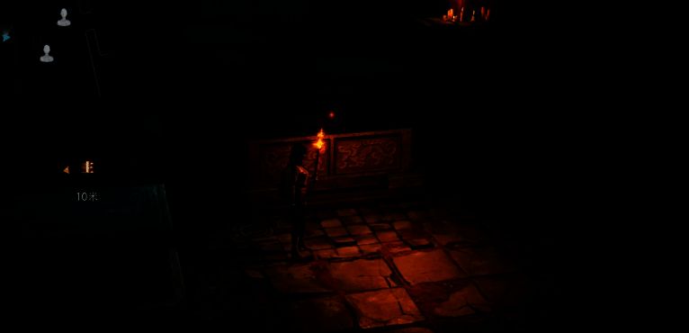 藏品系统界面展示，多个古董藏品陈列于木架上，鼠标悬停在青铜面具上显示暴击属性加成