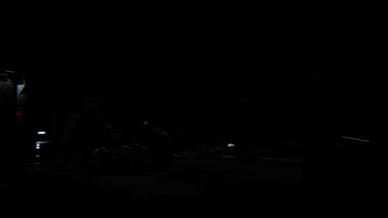 《虚实万象》游戏Logo特写，部分字母发光，整体风格科技感十足