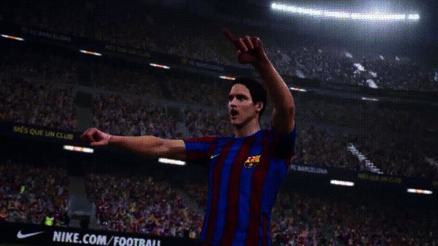 埃德米尔森比赛中连续拦截对手进攻，一次飞身铲球成功断球