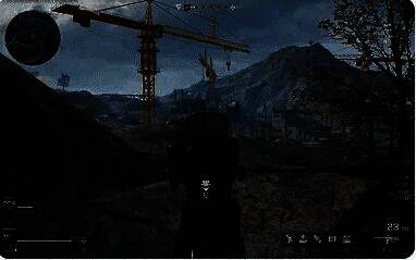 玩家手持改装版CAR-15在城市巷战环境中进行战术推进的战斗场景