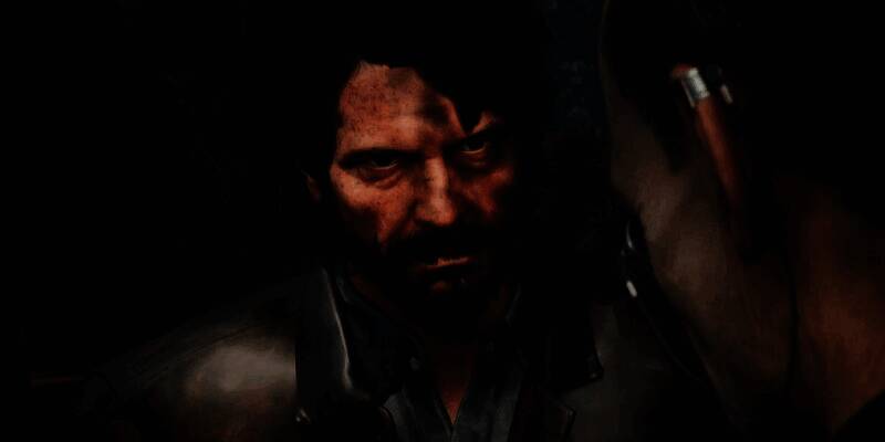 乔尔手持武器在丛林中行走，神情冷峻，与原作氛围形成强烈反差