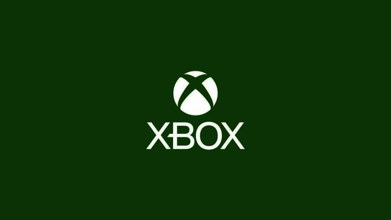 Xbox云游戏界面展示玩家通过Windows设备串流游玩PC游戏的场景，屏幕上显示流畅运行的游戏画面