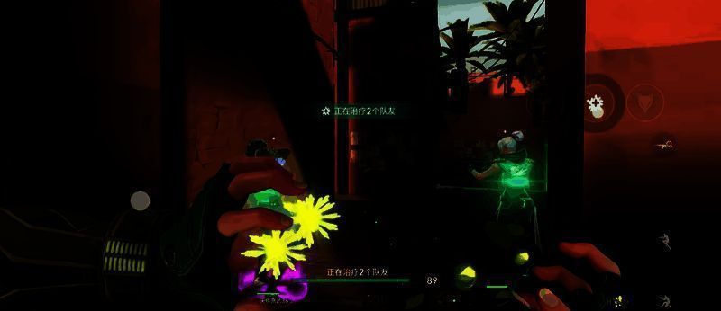 斯凯在复杂地形中灵活走位，同时操控多个技能协同作战，展现全面控场能力