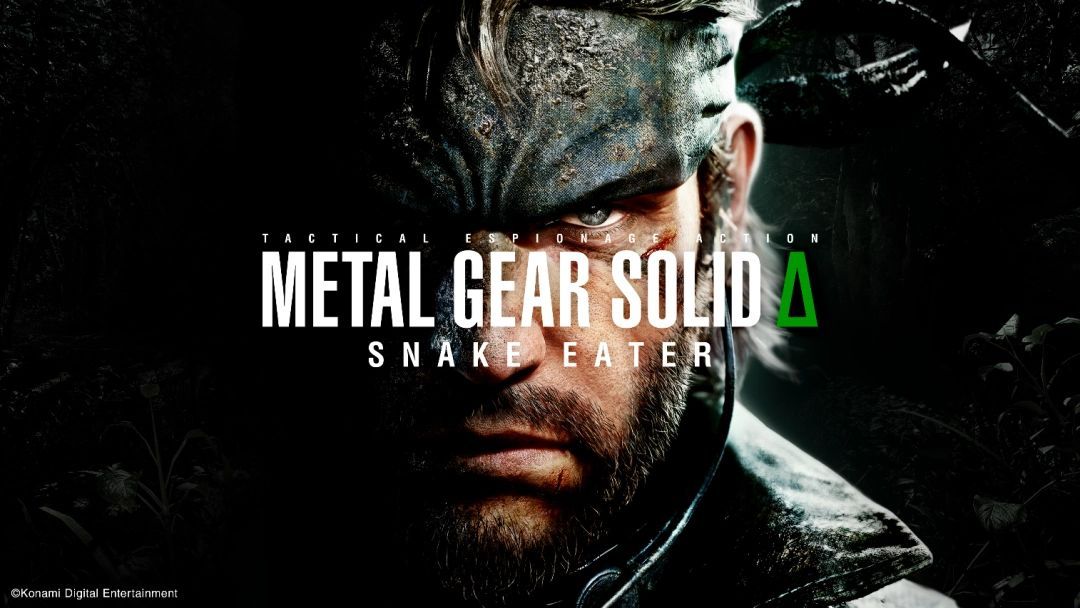 《METAL GEAR SOLID Δ: SNAKE EATER》游戏封面，主角Snake身着迷彩潜行服，眼神锐利地潜伏在丛林中，背景为冷战时期军事设施